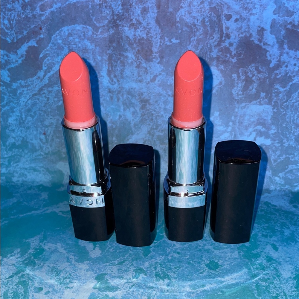 Avon New Nourishing Lipstick PEACH NECTAR x2